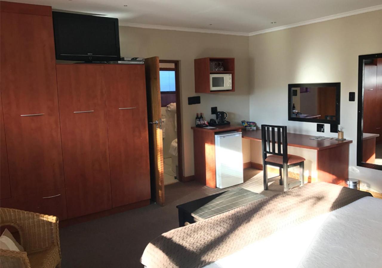 A La Martha'S Air-Port Guest House Port Elizabeth Exteriör bild